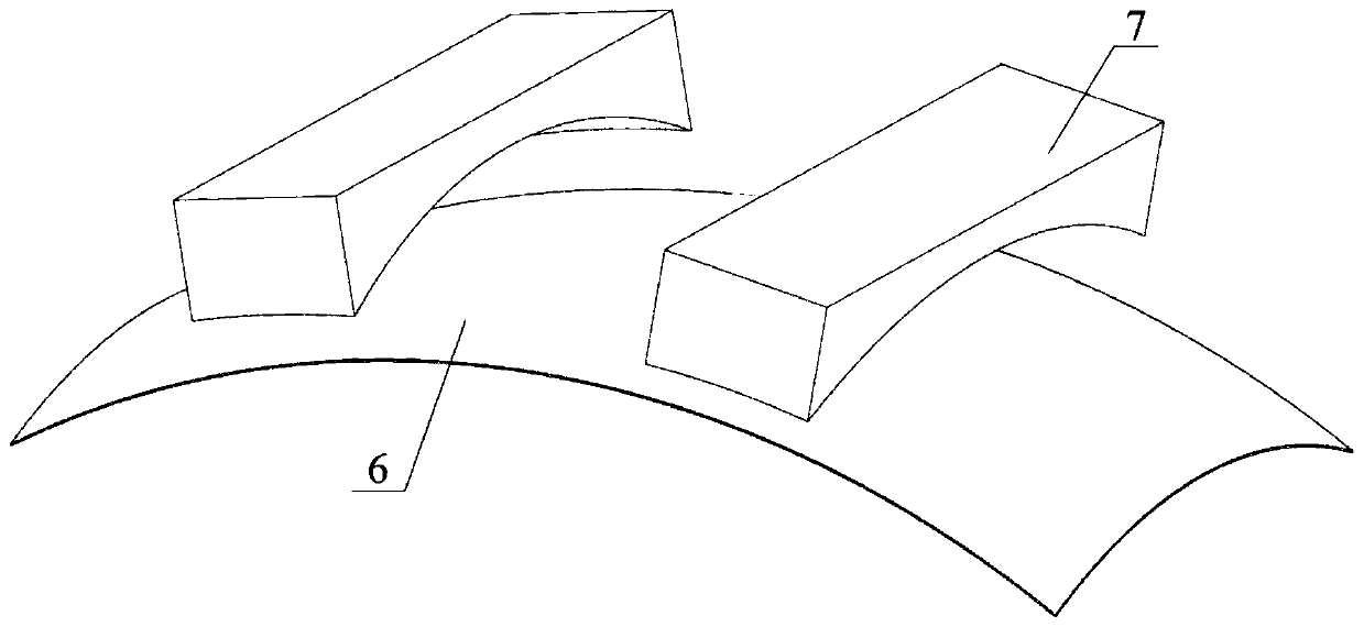 Stretch forming-electromagnetism composite forming device and method for multi-curvature skin piece