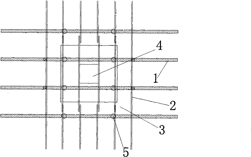 Top-down decreasing-formwork formwork system and construction method