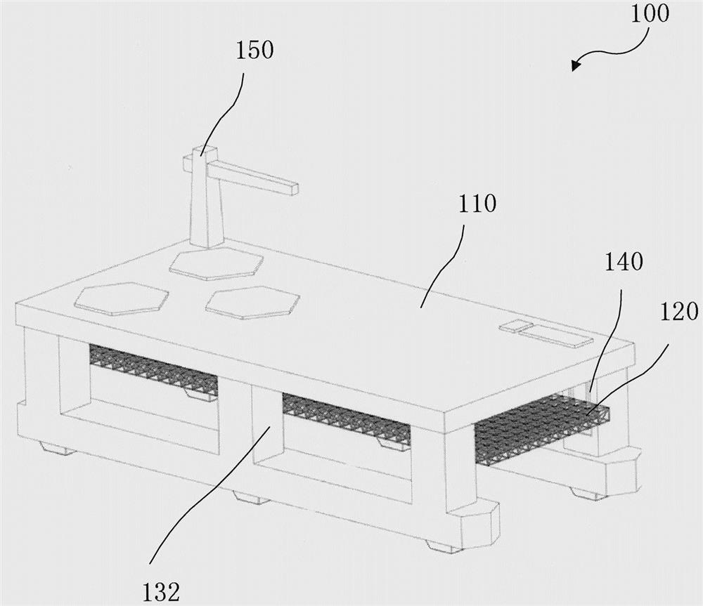 Near-shore self-propelled rapid lap joint trestle device based on dynamic positioning