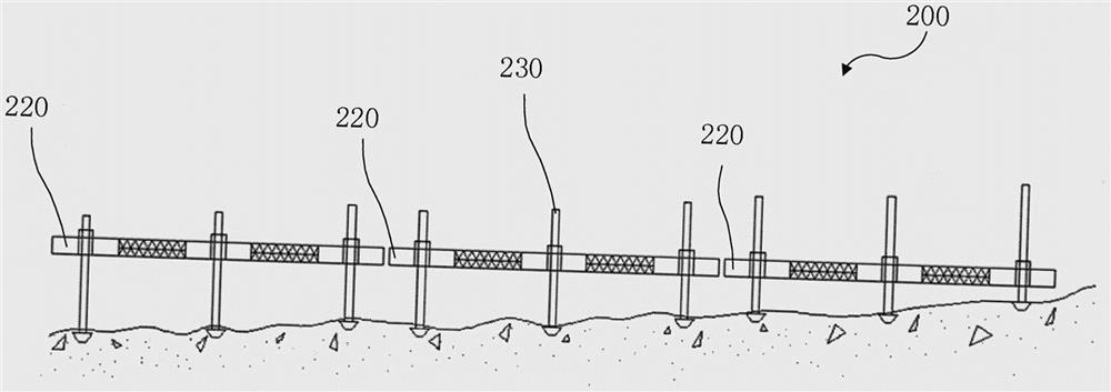 Near-shore self-propelled rapid lap joint trestle device based on dynamic positioning