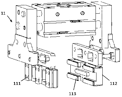 A current carrier chip assembly machine and assembly method