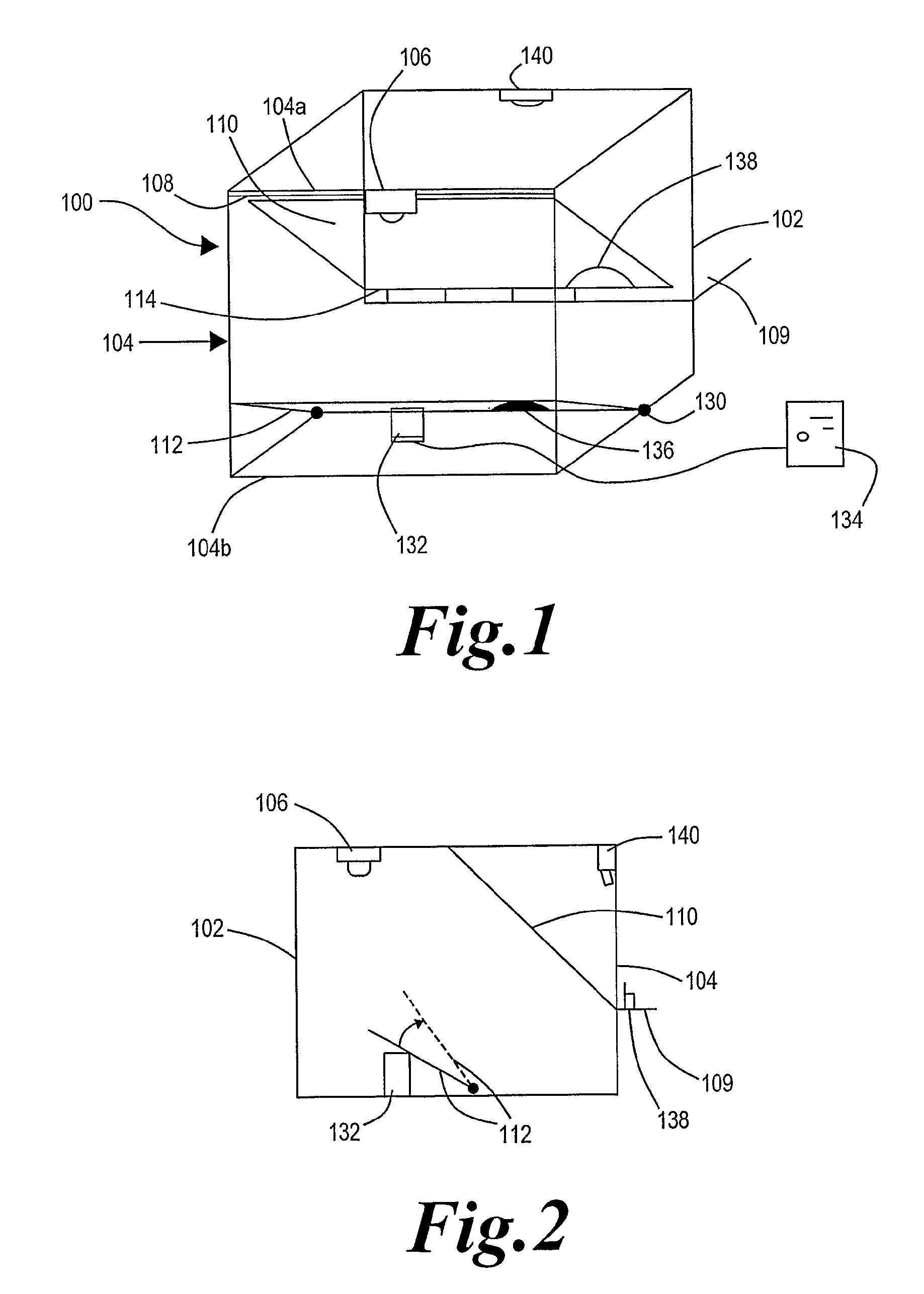 Projection apparatus and method for pepper's ghost illusion