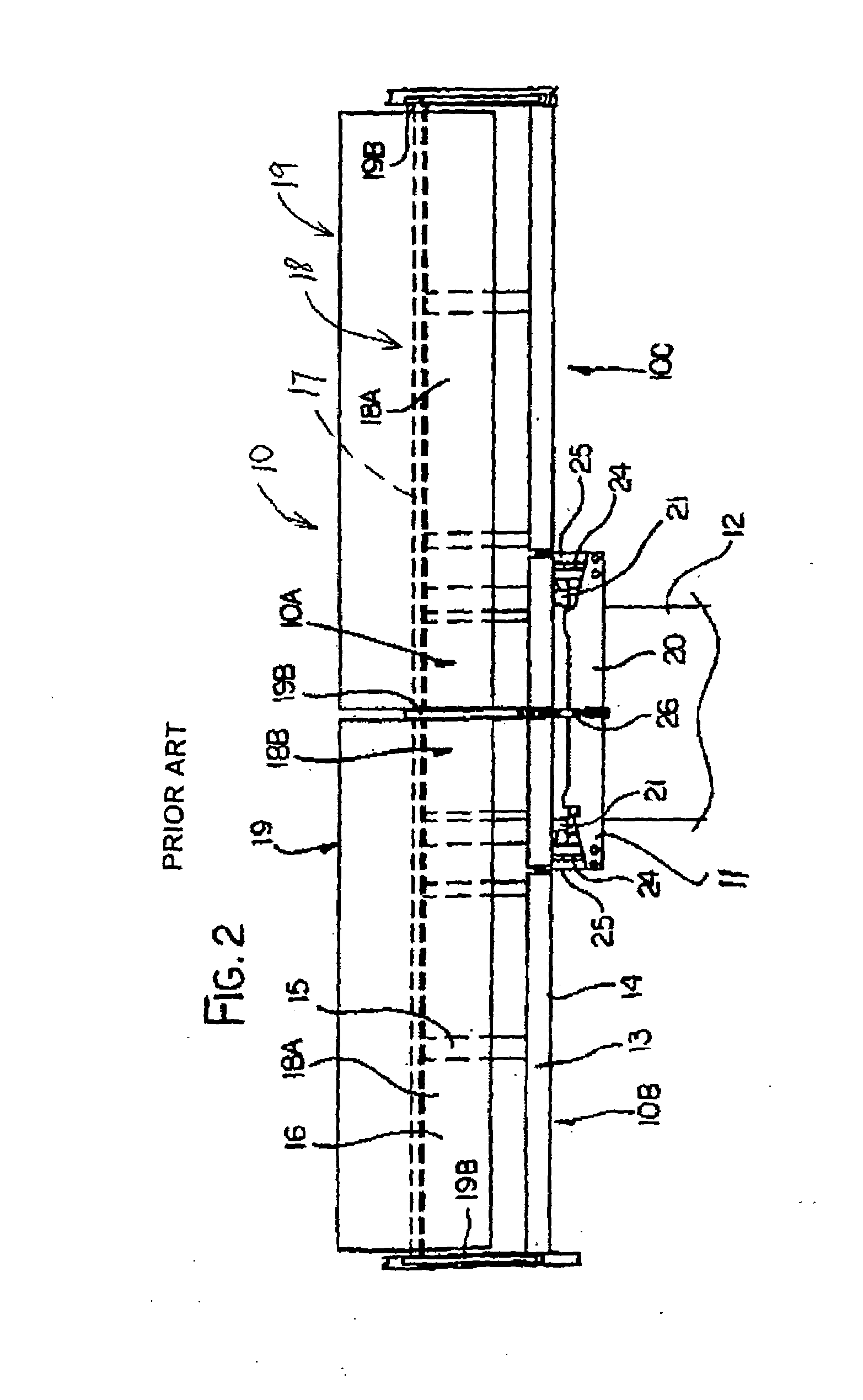 Device for maintaining wing balance on a multi-section header