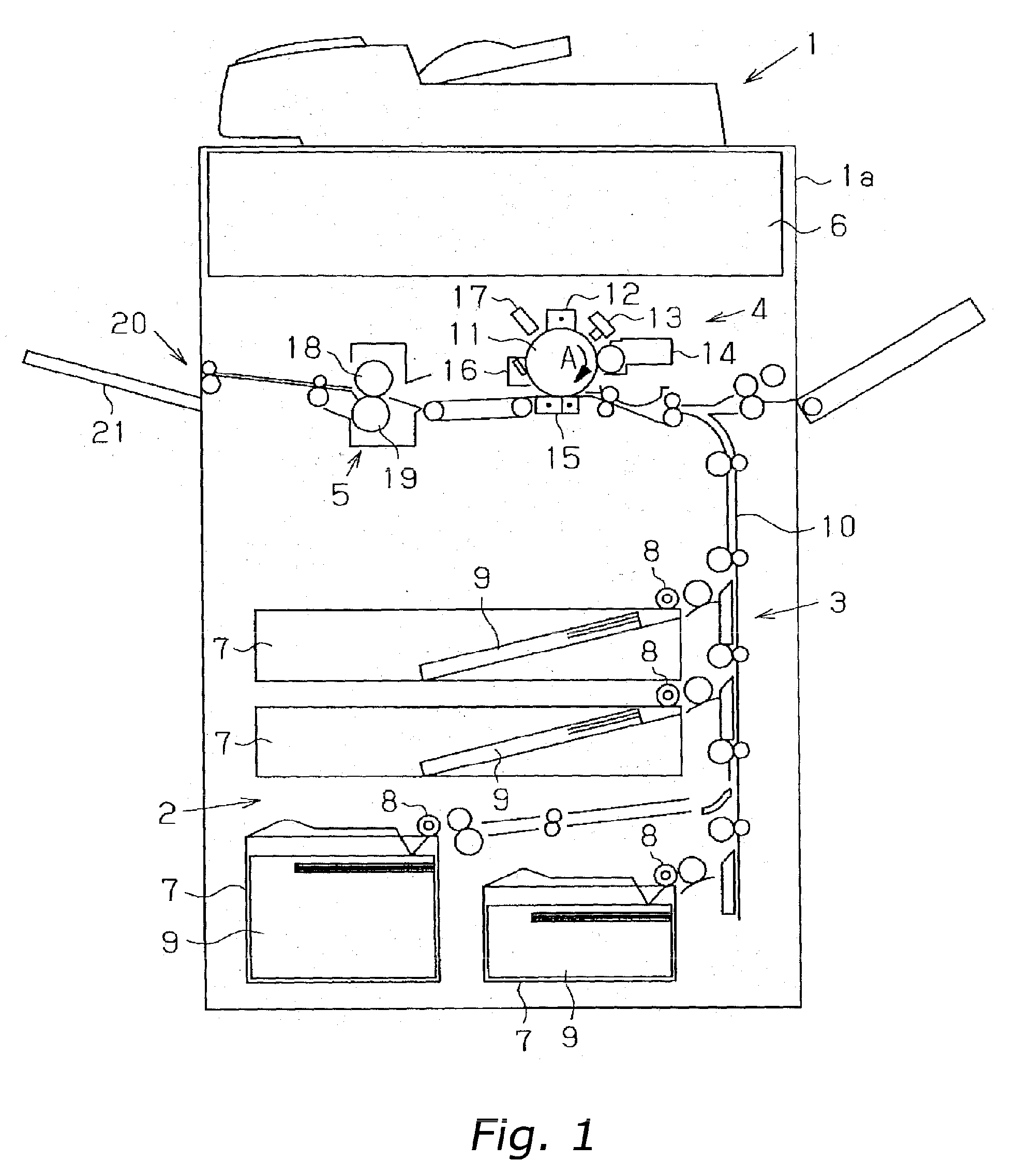 Developing device and image forming device equipped with same