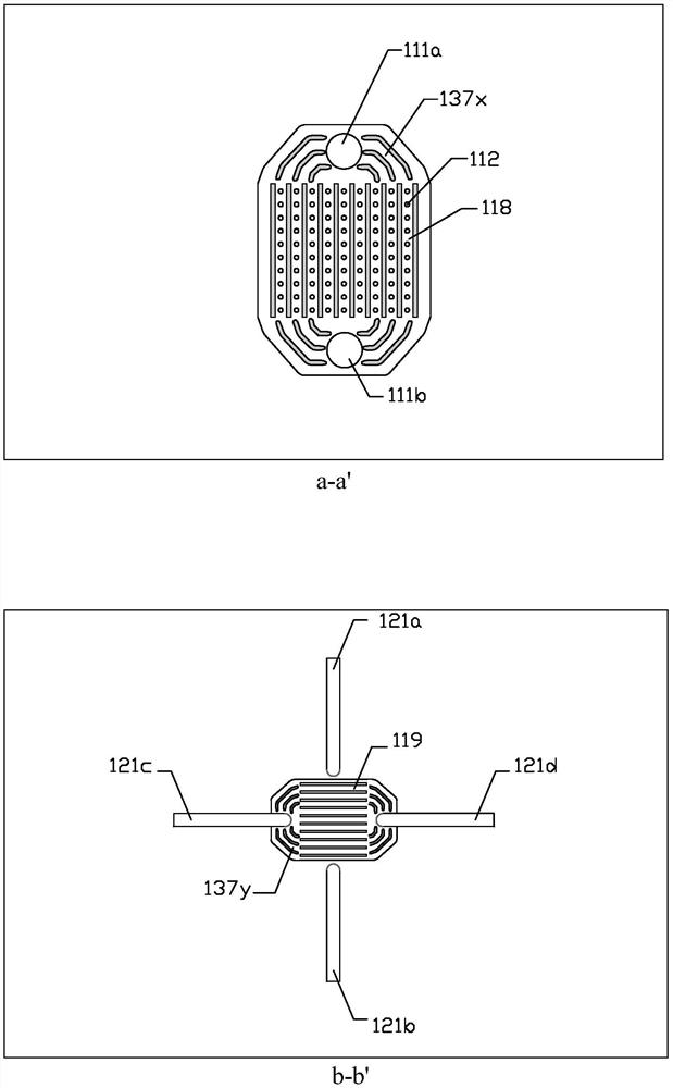 Integrated heat dissipation packaging structure based on array micro-spraying structure and manufacturing method thereof