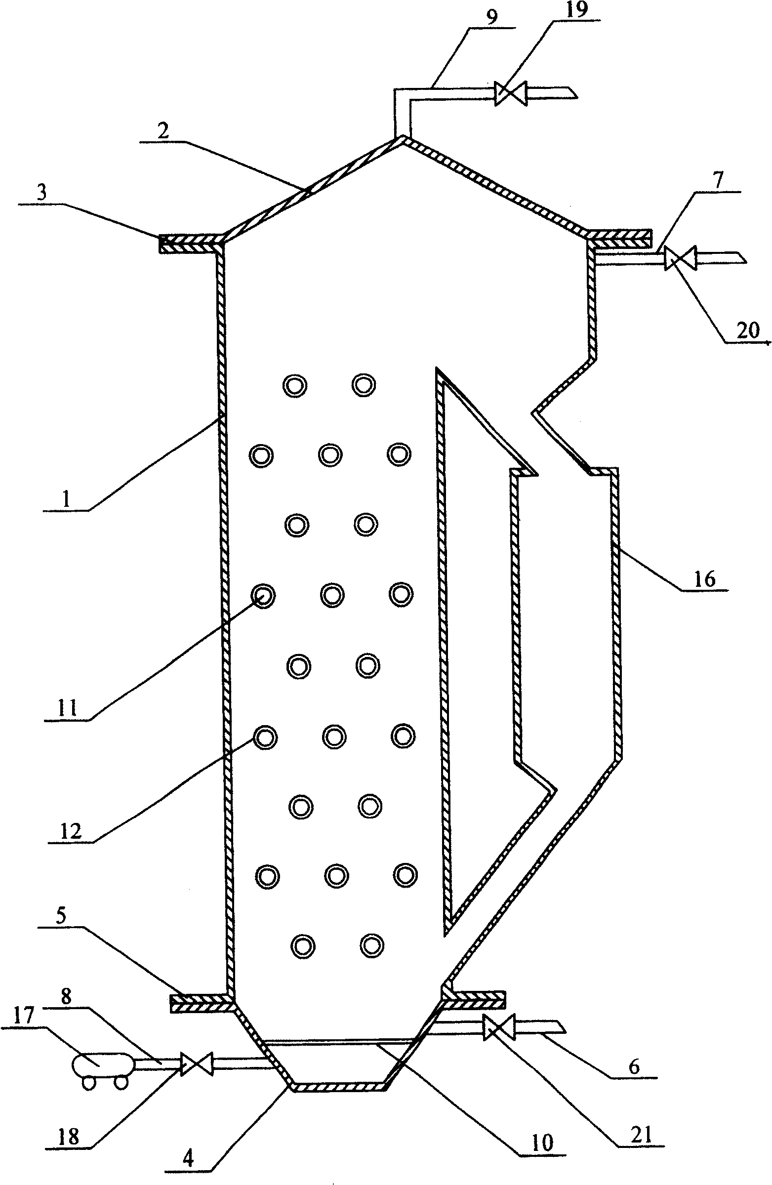 Three-phase circulating fluidized bed photochemical reactor with a plurality of light sources and Fe/inorganic carrier catalyst preparation and method for processing waste water thereby