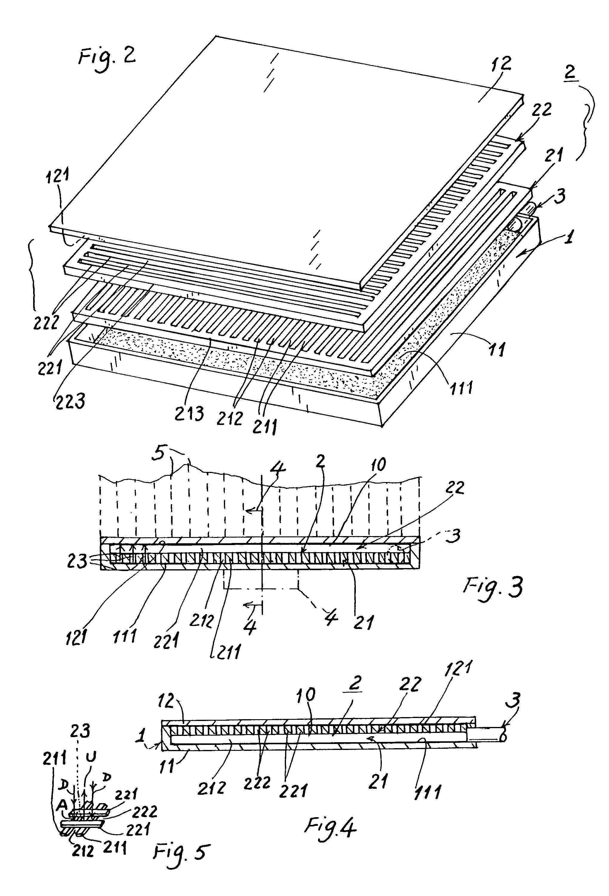 Thermal spreader for simultaneously enhancing capillary effect and structural strength