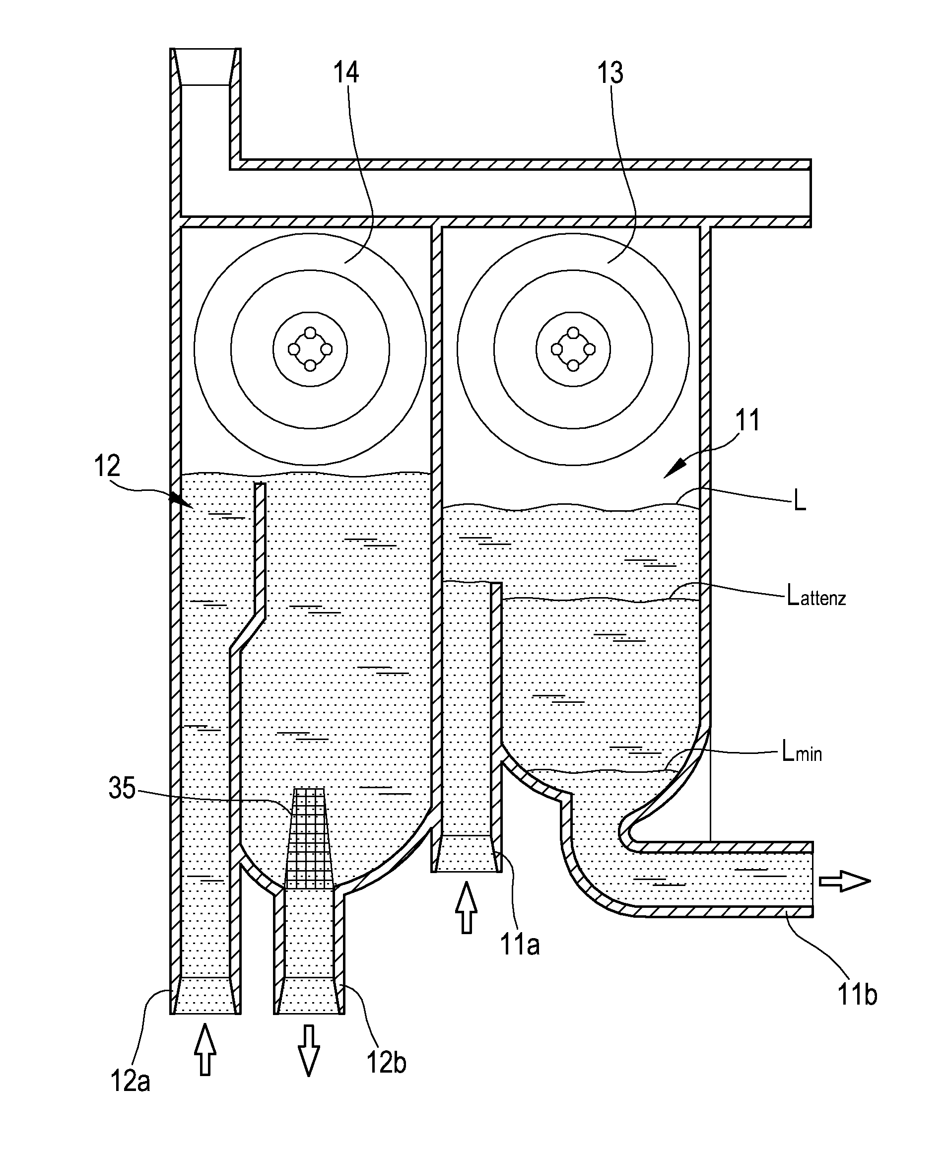 Apparatus and method of controlling an extracorporeal blood treatment