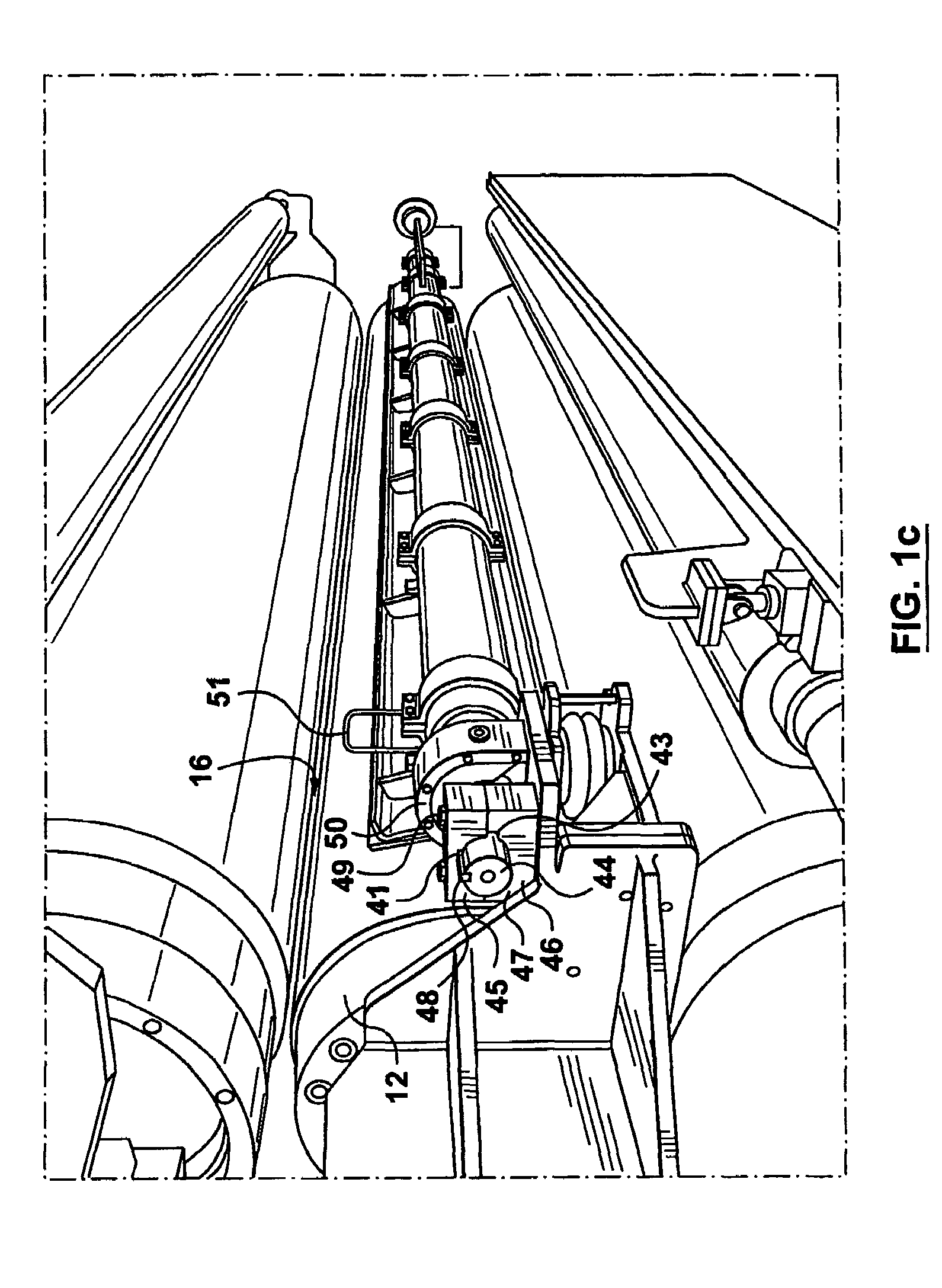 Roll cleaning apparatus