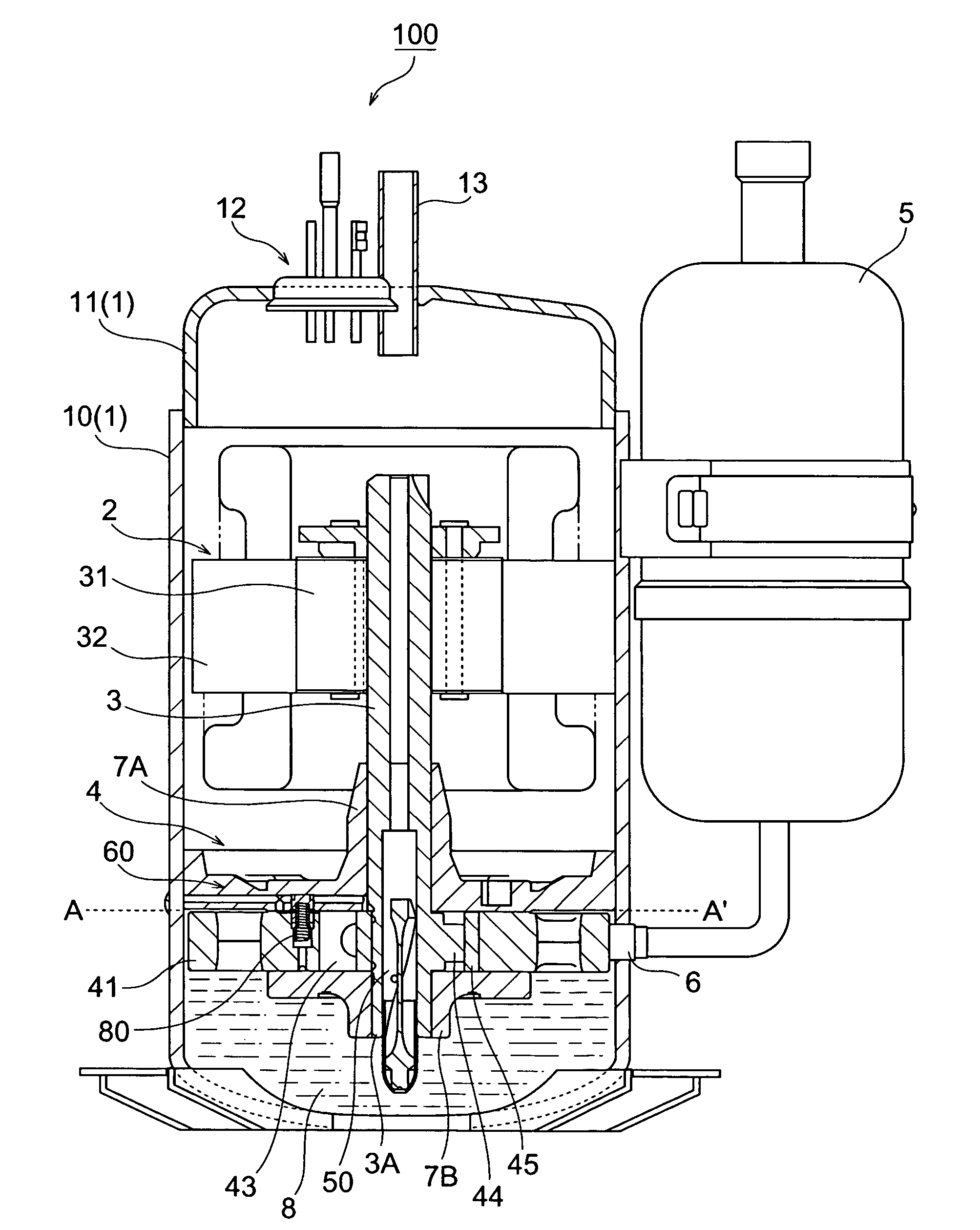 Hermetically sealed compressor having oil supply mechanism based on refrigerant pressure