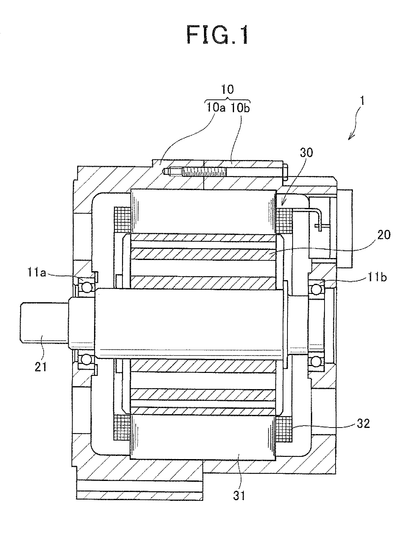 Stator designed to minimize leakage current and electric rotating machine using same