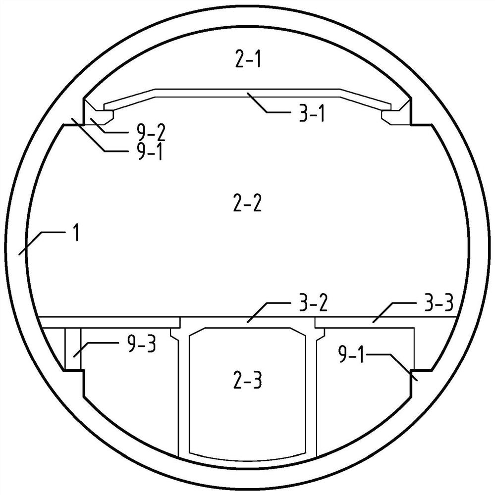 Lining circular ring assembled by prefabricated segments with corbel connecting bases and assembling method of lining circular ring