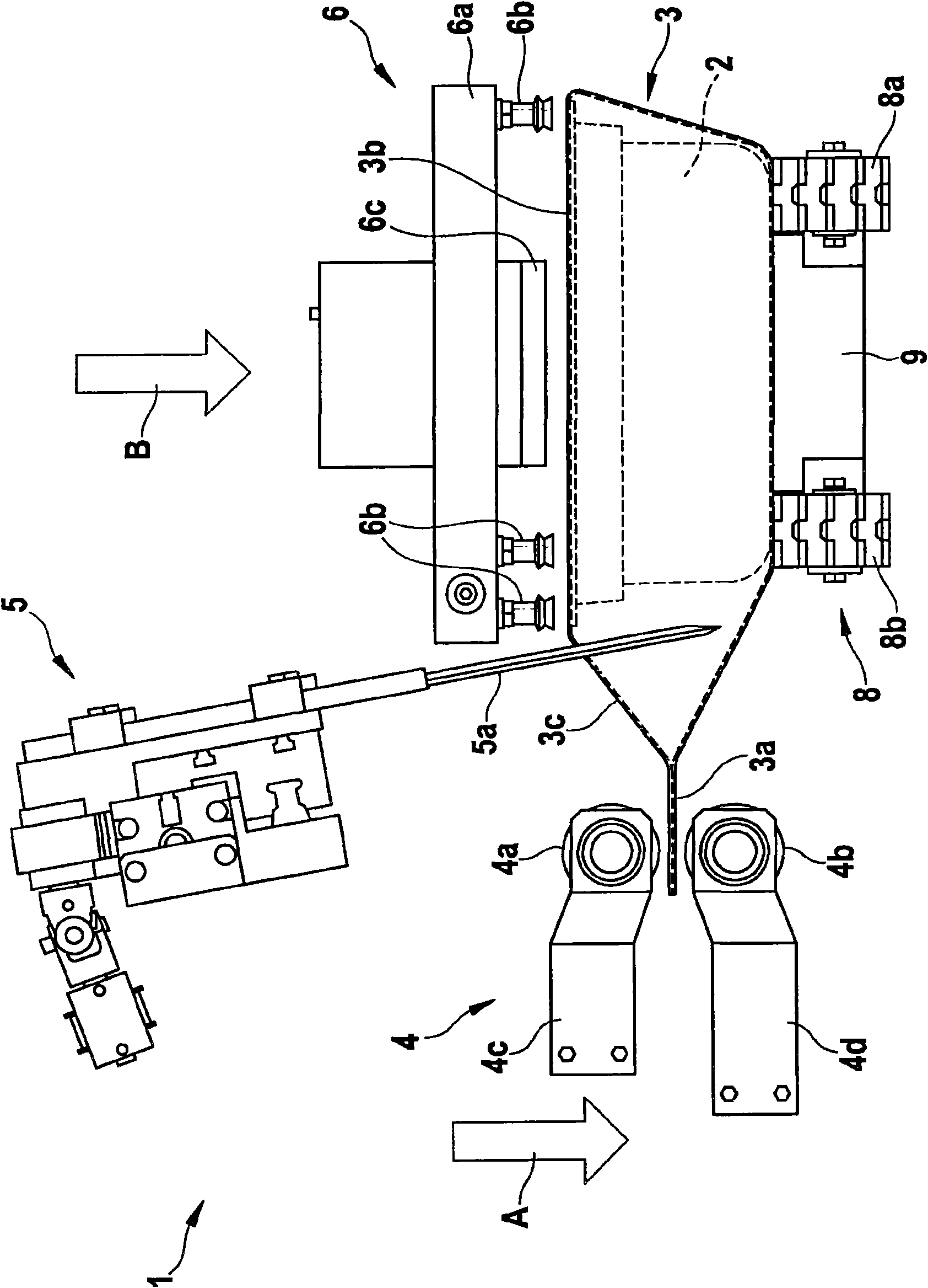Device and method for removing a sterile object from a sterile packaging