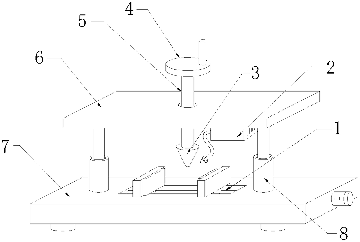 Reaming device of plastic product