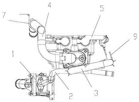 Engine cooling water circulating device