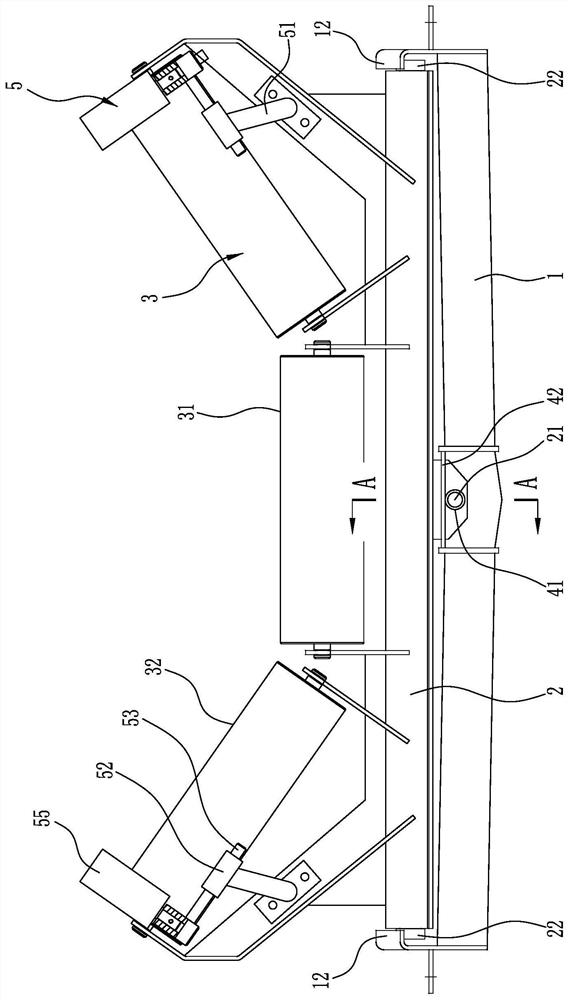 High-freedom-degree all-directional deviation adjustor for belt conveyor