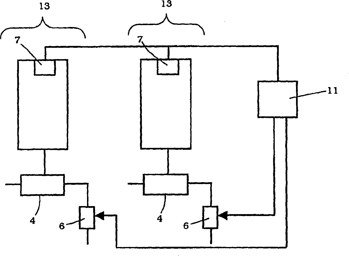 Vibrating plate with individually adjustable vibration generators