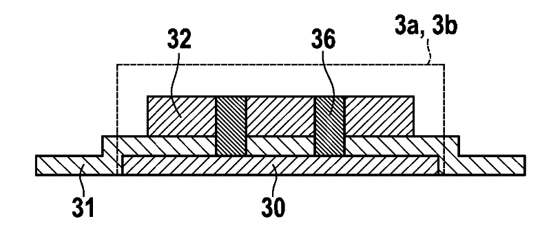 Contact arrangement for establishing a spaced, electrically conducting connection between microstructured components