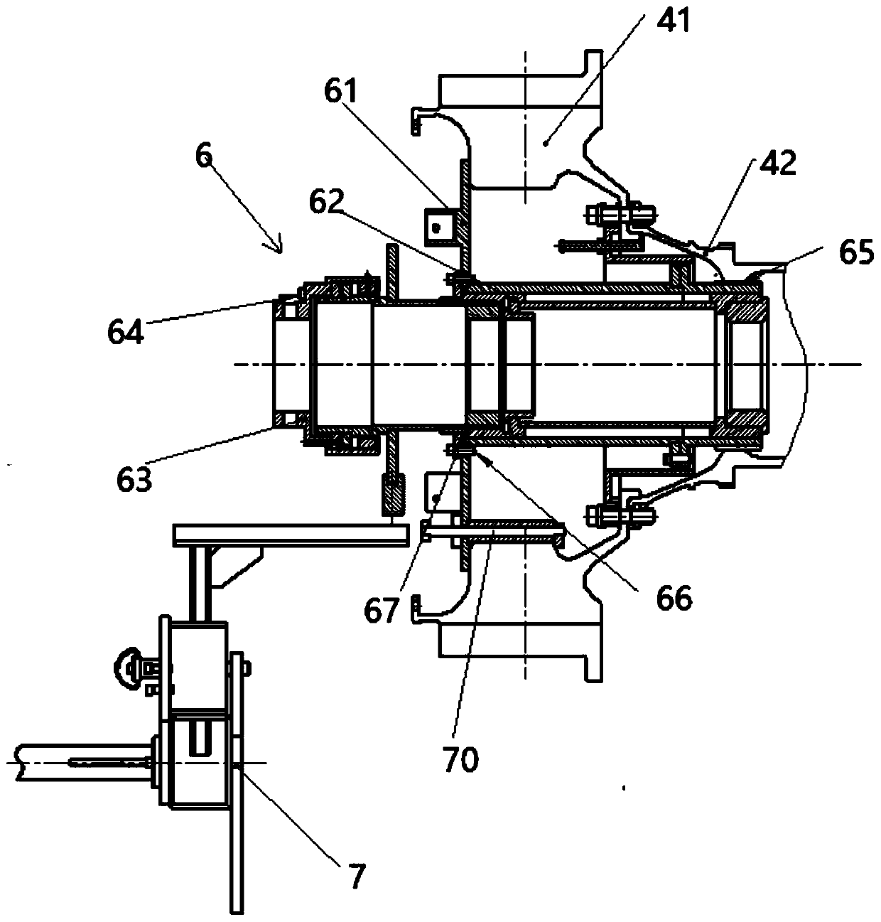 Traction tool for low-pressure turbine of engine