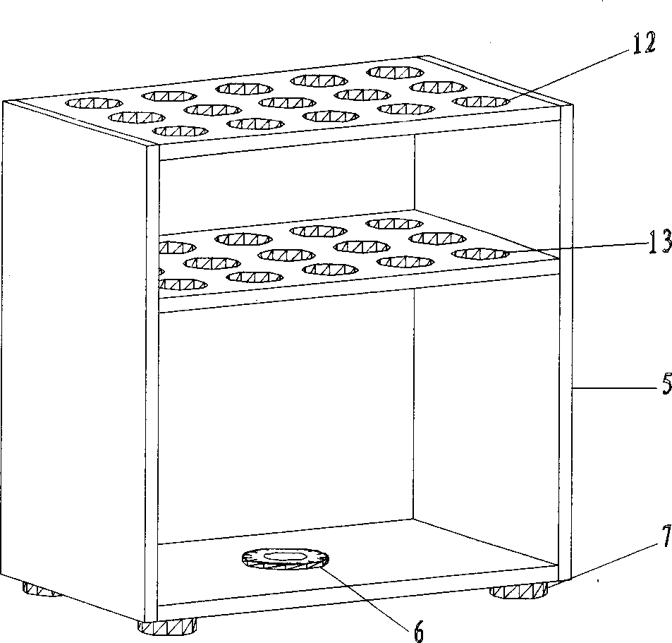 Self-balanced connected device for collecting separated liquid in use for electrophoresis of free stream