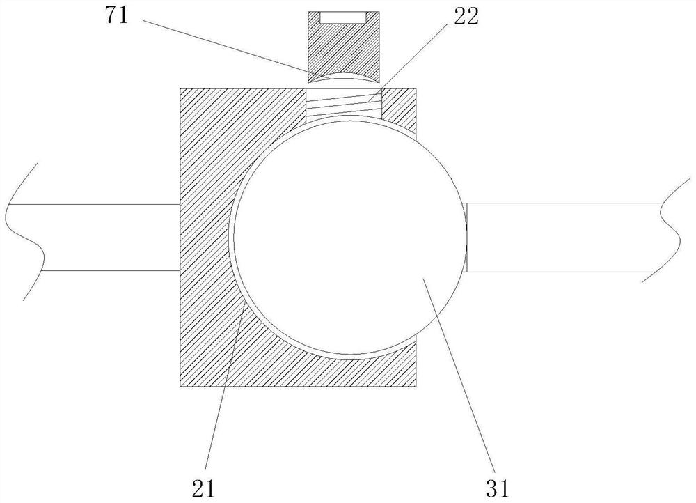 Splicable multi-angle needle inserting external fixator