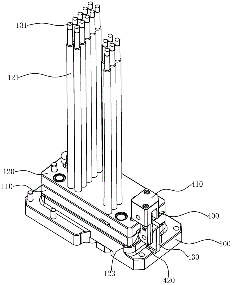 A mechanical limit ejection device for a mold