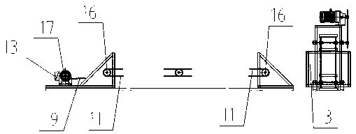 Track-type loose sand transferring device capable of ascending and descending freely and using method of track-type loose sand transferring device