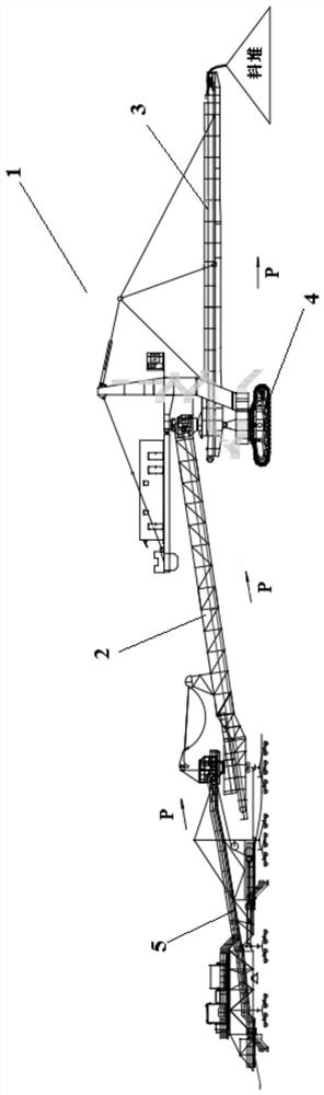 Heap building method using soil dumper for mine heap leaching field