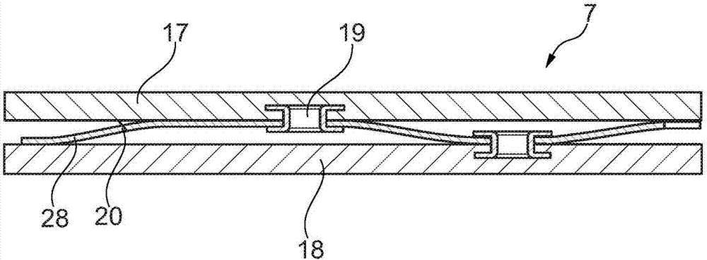 Engagement/disengagement system for a friction clutch, comprising a smoothing spring