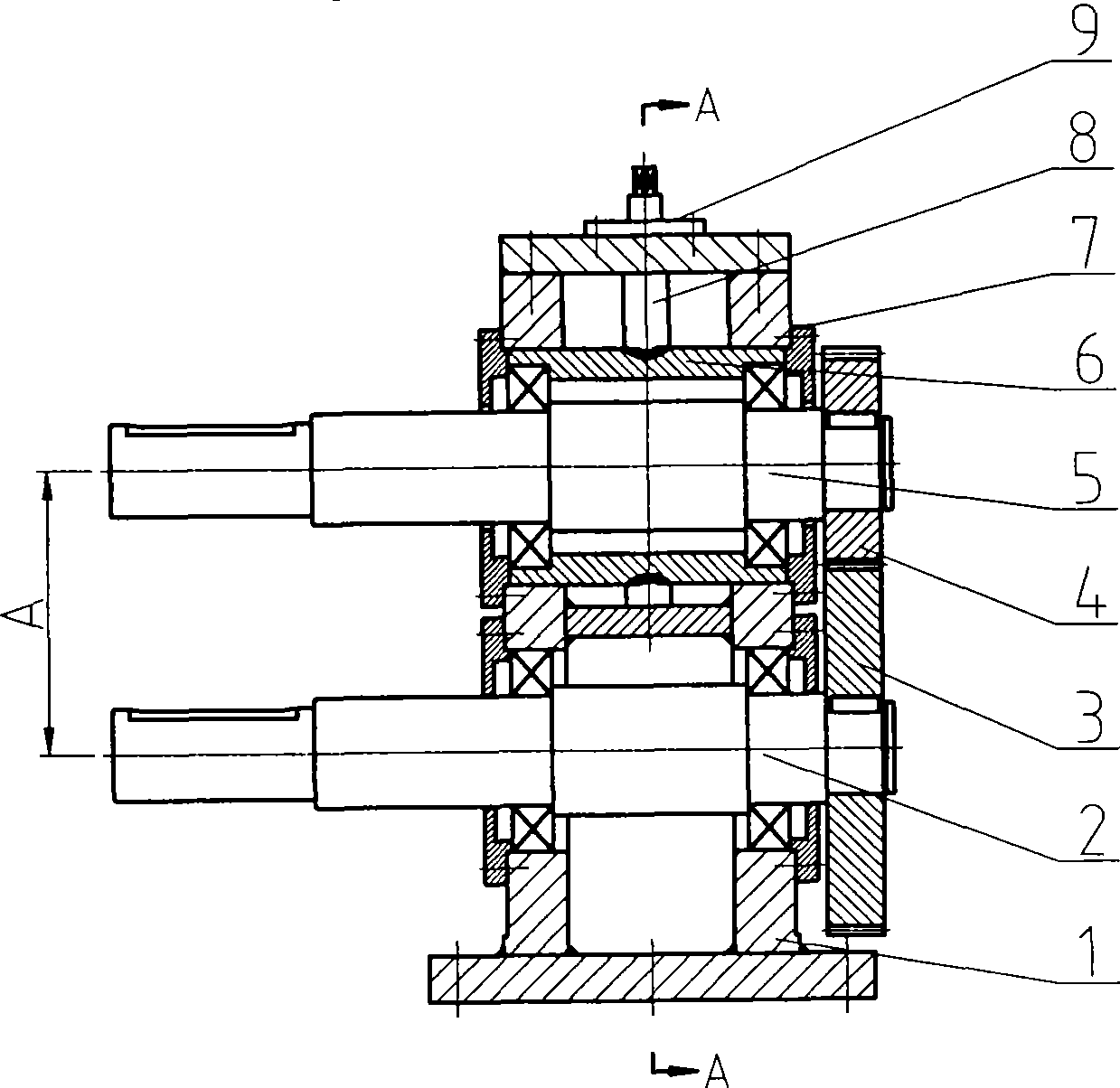 Center distance-regulating mechanism for steel plate-forming machine