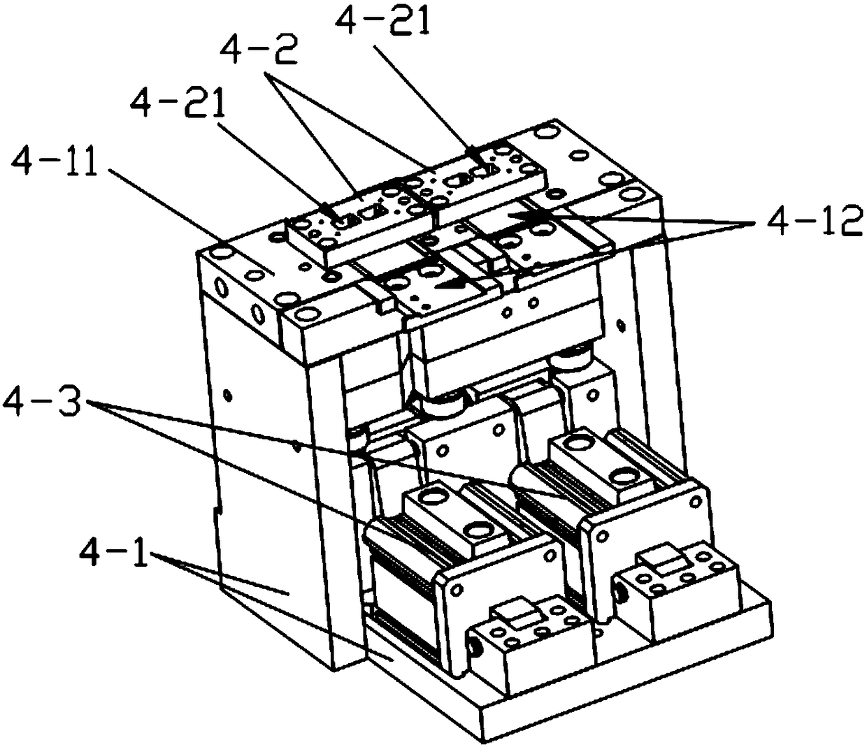 A chip punching mechanism of a multi-chip smart card chip packaging device