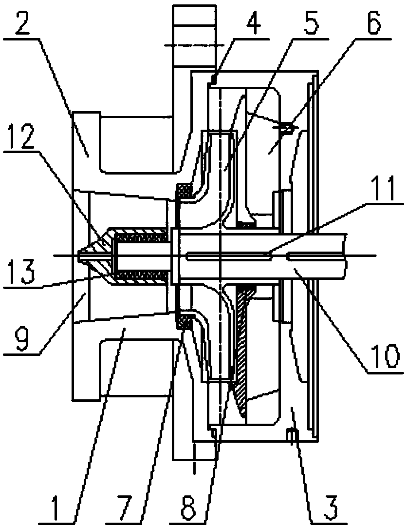 Water inlet section structure of multiple-stage centrifugal pump with fish-mouth suction port