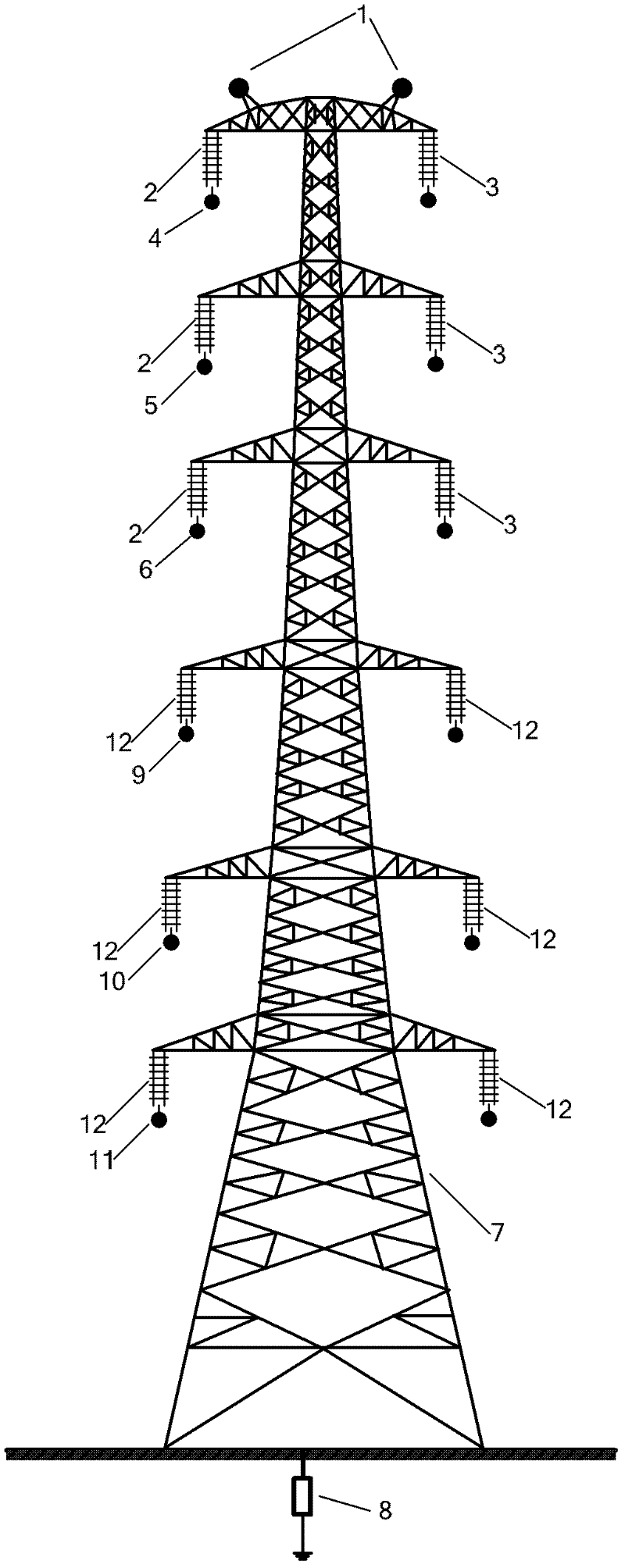 Same-tower four-loop power transmission line configured with differentiation insulators