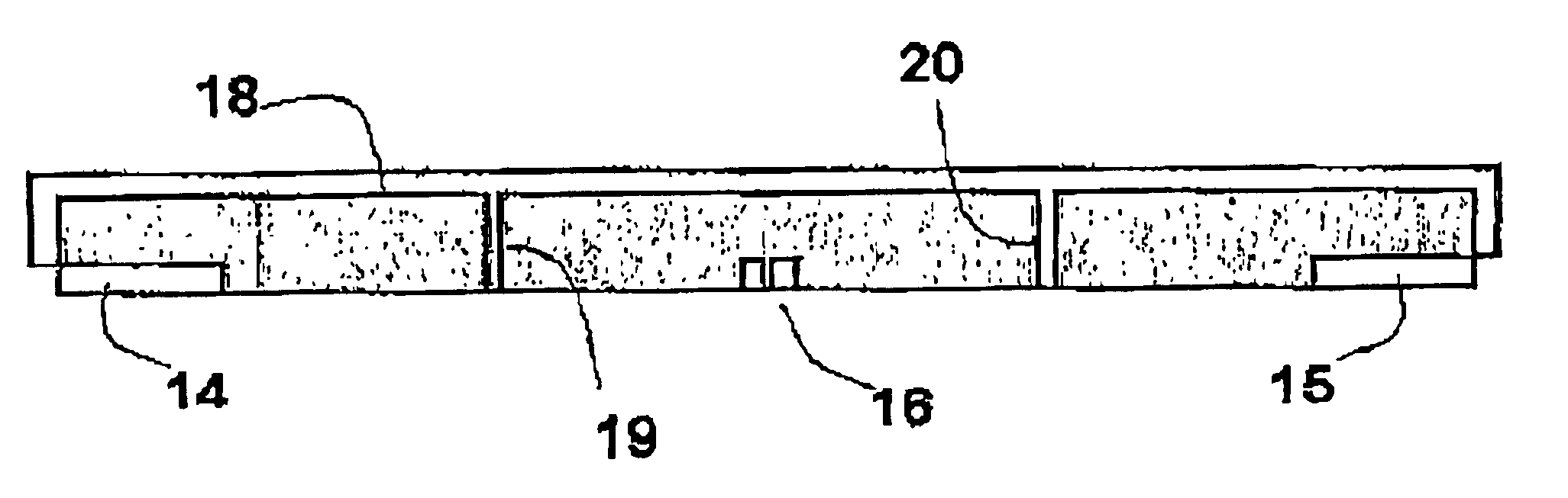 Conductive pad around electrodes for investigating the wall of a borehole in a geological formation