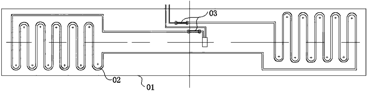 A freezer capable of preventing the upper surface of the center beam from freezing