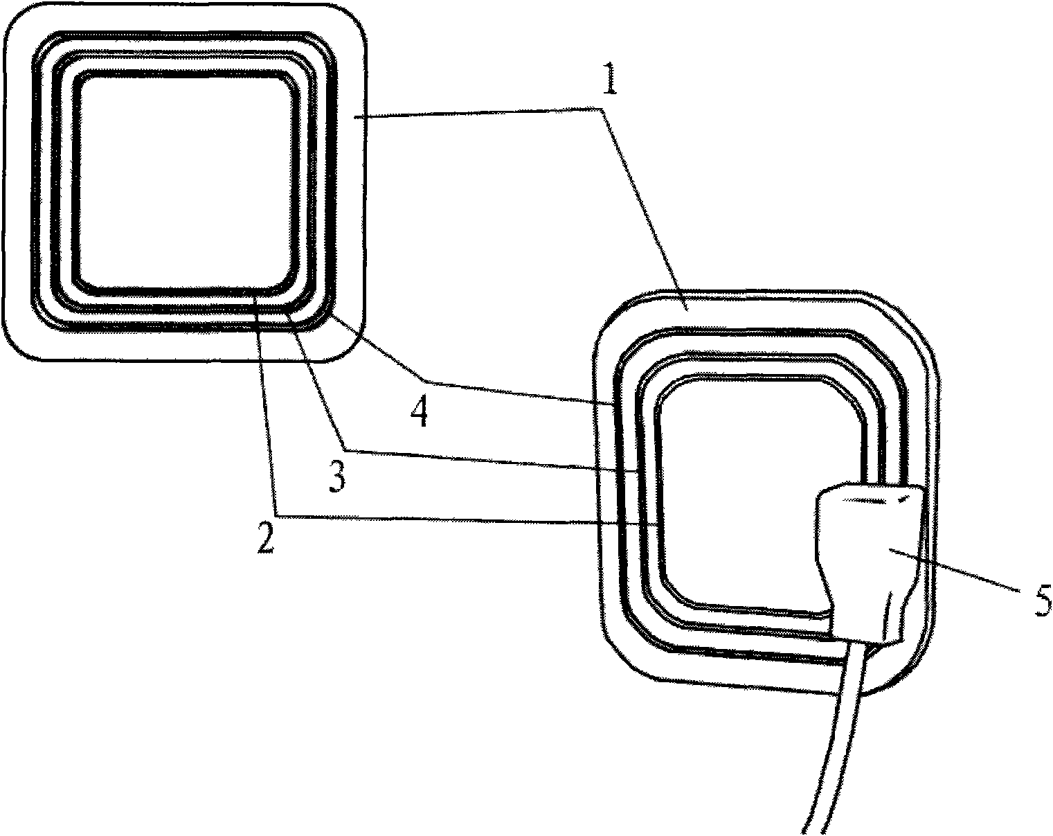 Socket with linear slots