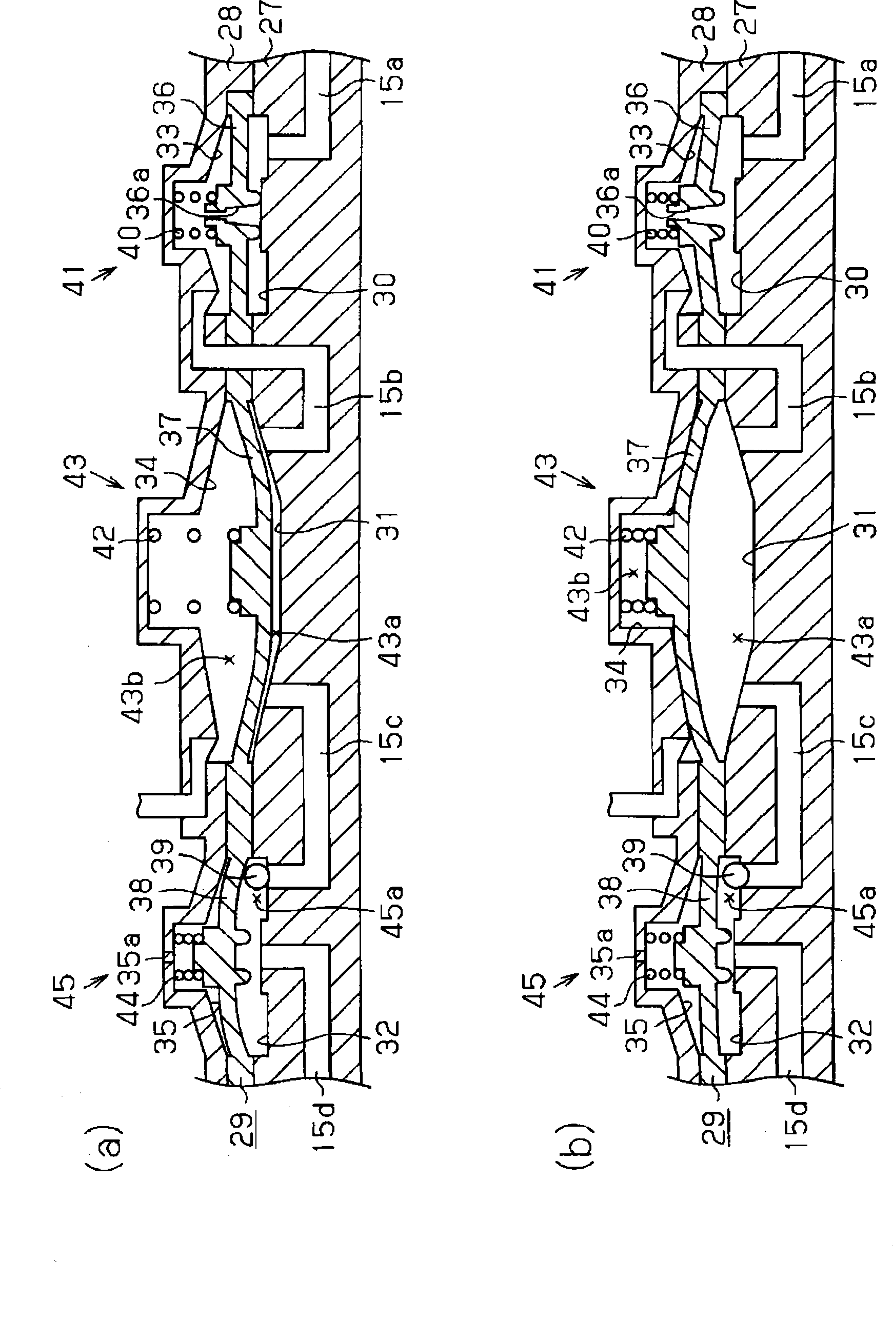 Liquid supplying device and liquid ejecting apparatus