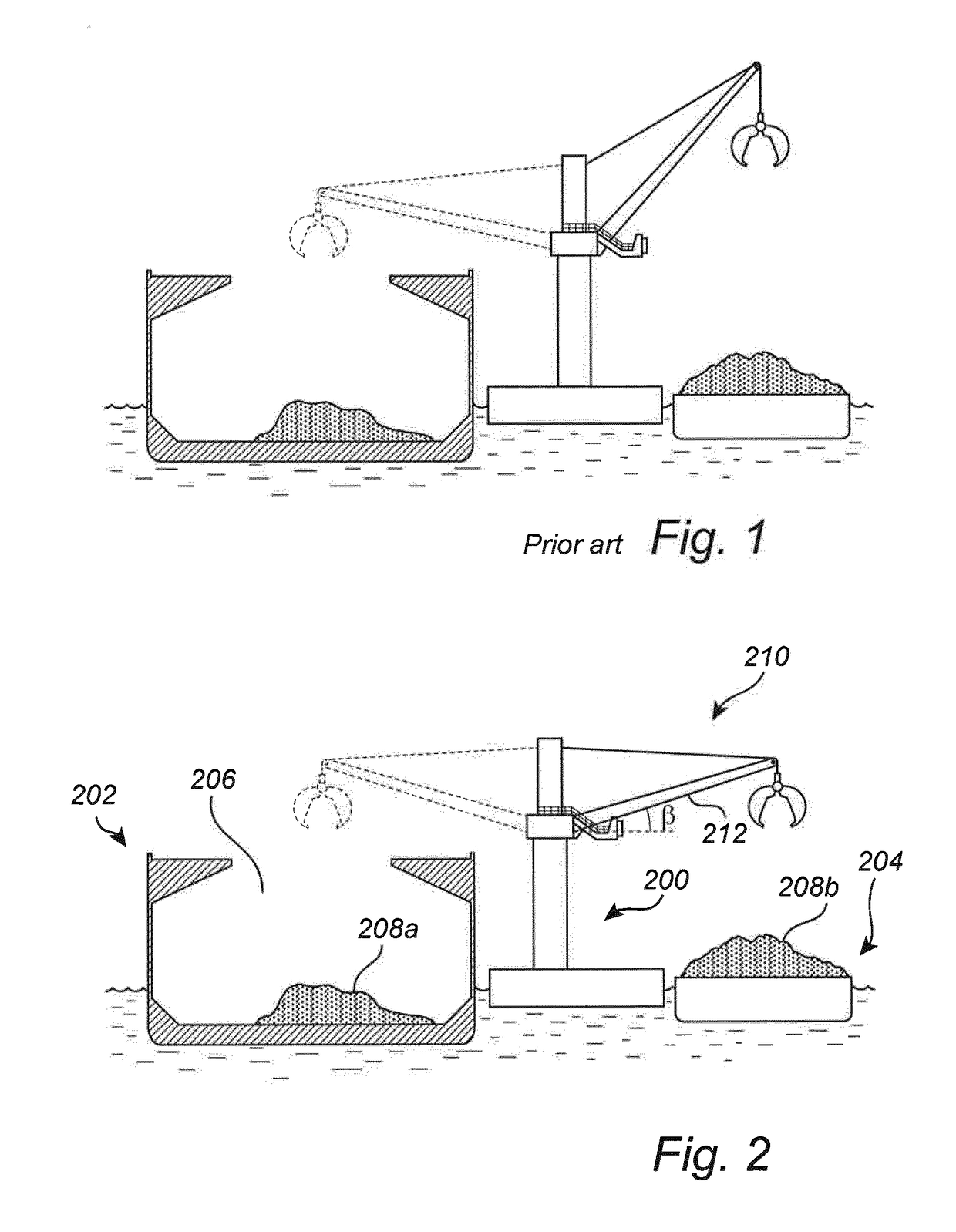 Vessel comprising cargo transloading system