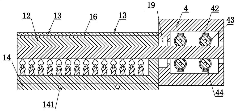 High-voltage transmission line foreign matter cleaning robot and cleaning method