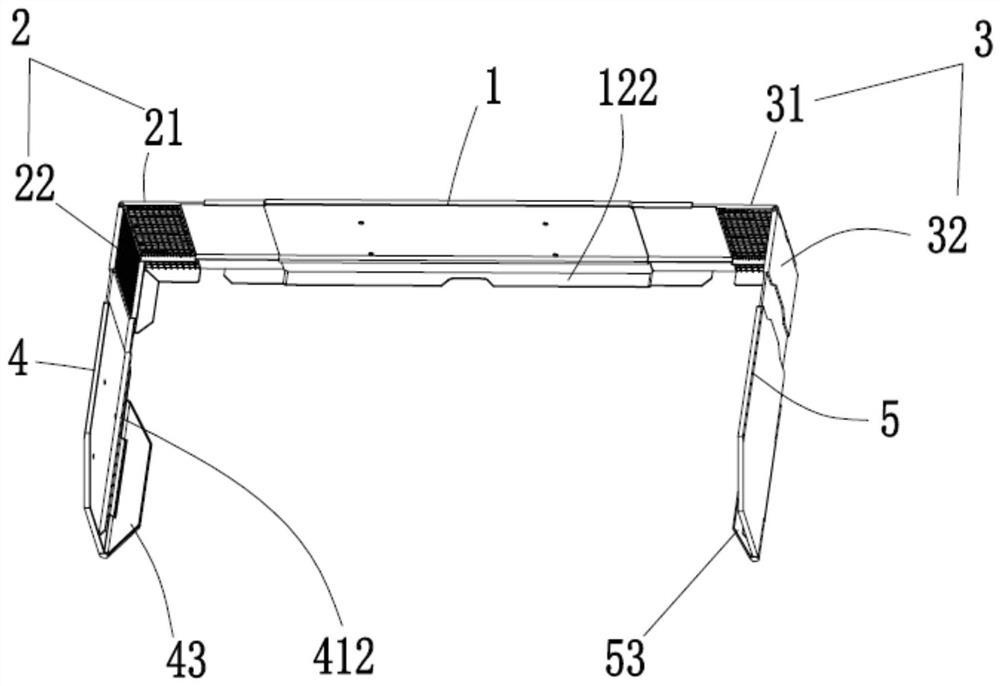 Retractable light shield adaptive to display