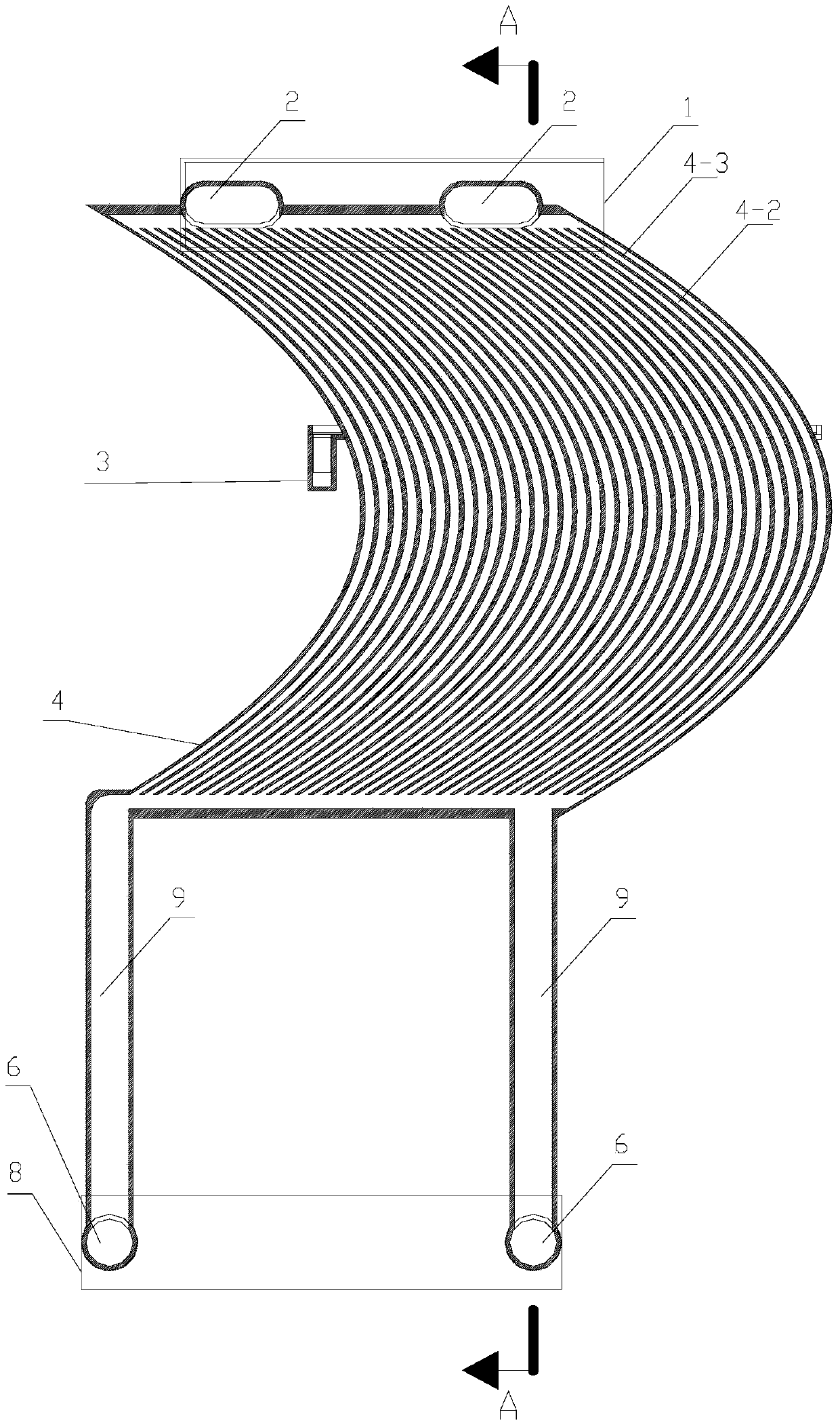Condensation type heat exchange plate and condensation type heat exchanger with same