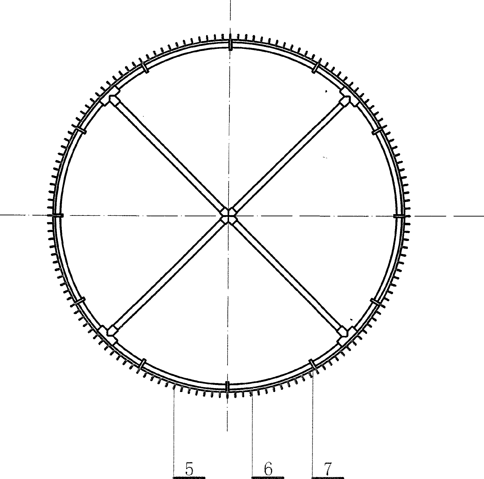 Method and device for automatically cleaning ring-shaped frame style net cage by tidal wave underwater