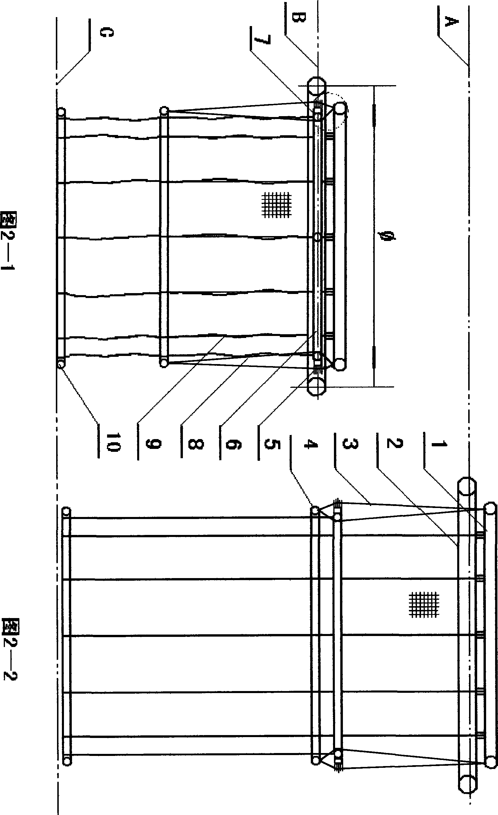 Method and device for automatically cleaning ring-shaped frame style net cage by tidal wave underwater
