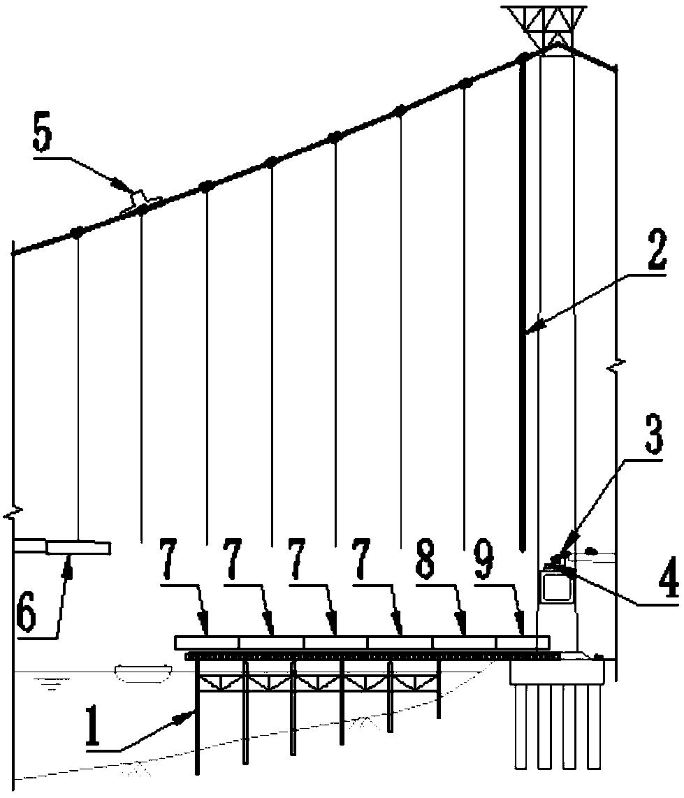 Suspension bridge main span suspension-cable-free beam section mounting method