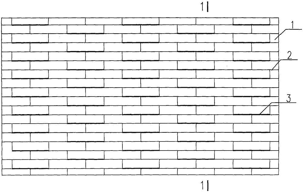 Quincuncial mortar joint mortar reinforced masonry structure and construction method thereof