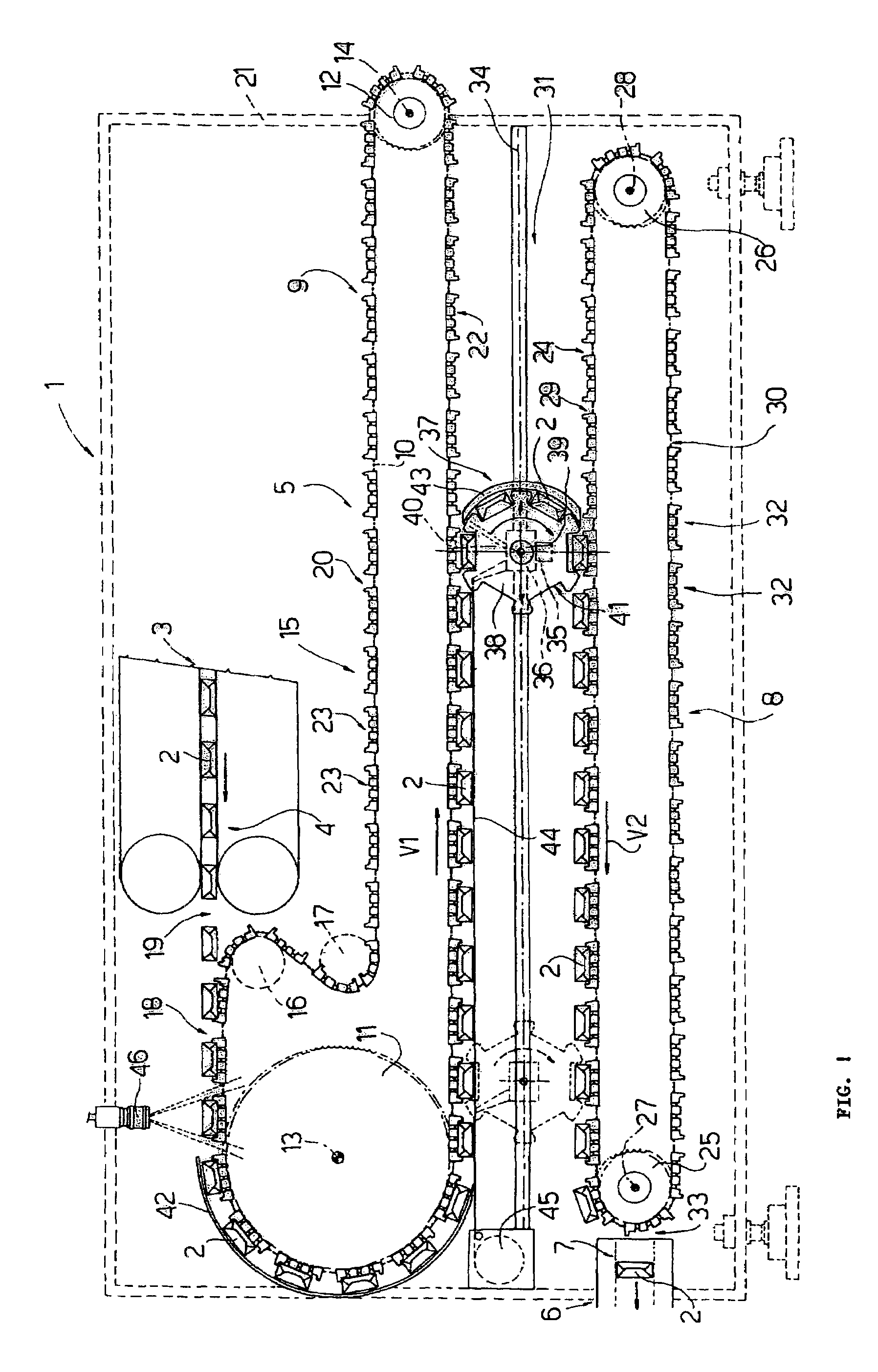 Method and unit for grouping products