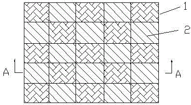 Water absorbing and guiding fabric provided with staggered jacquard patterns on front and back and provided with temperature-sensing shell fabric layer