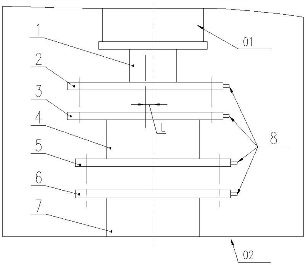 Stepless aligning device for limiting rake frame of thickener