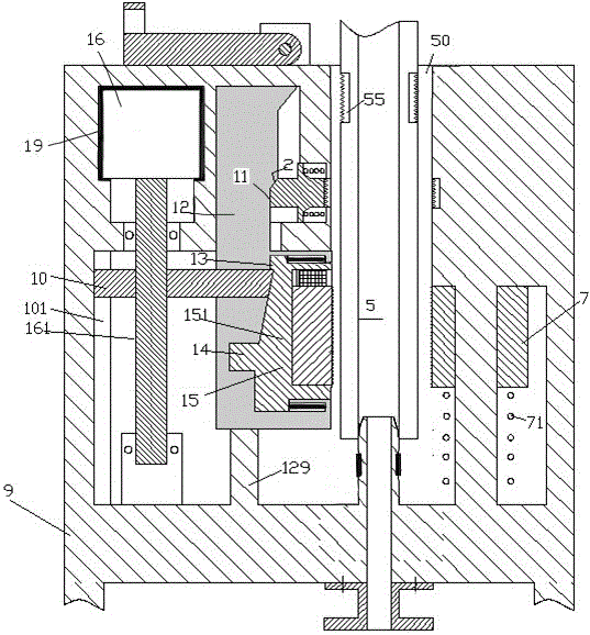 Automatic connecting and locking device for garden watering water supply hose