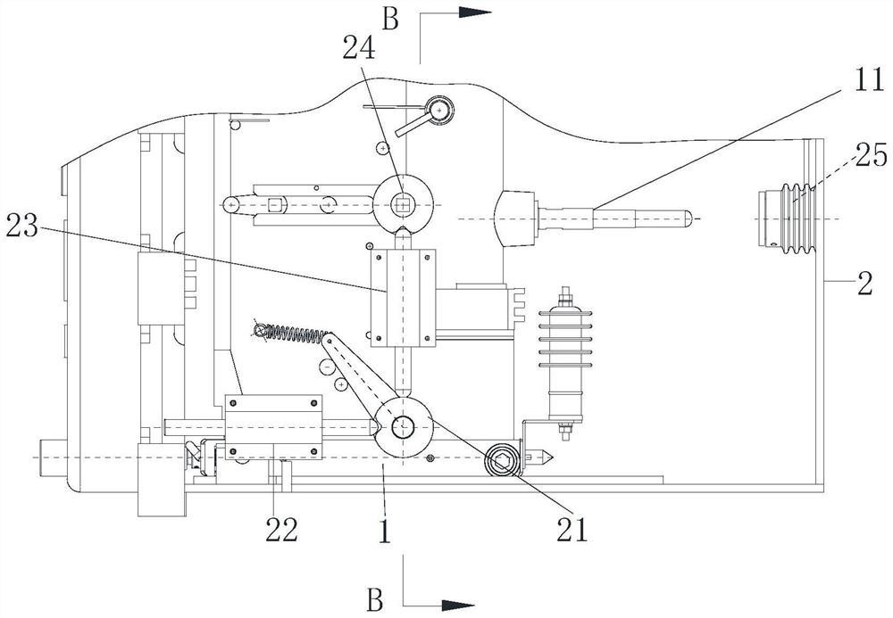 Automatic interlocking locking device and quick-opening door